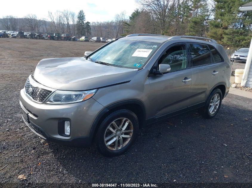 2015 KIA SORENTO LX - 5XYKT3A62FG602583