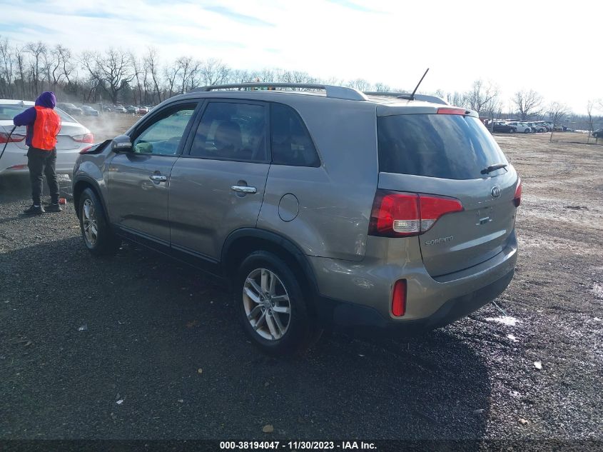 2015 KIA SORENTO LX - 5XYKT3A62FG602583