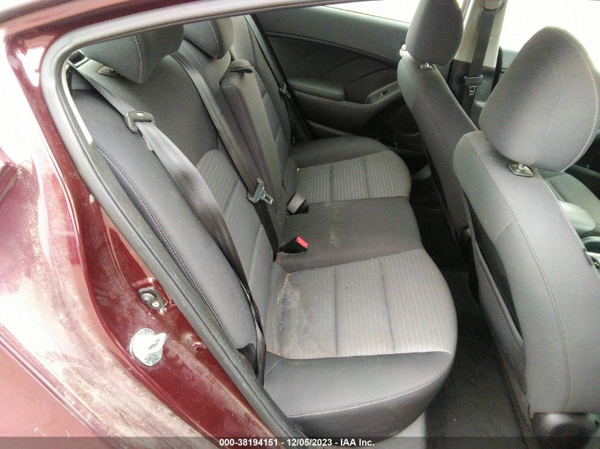 2018 KIA FORTE LX/S - 3KPFL4A70JE268219