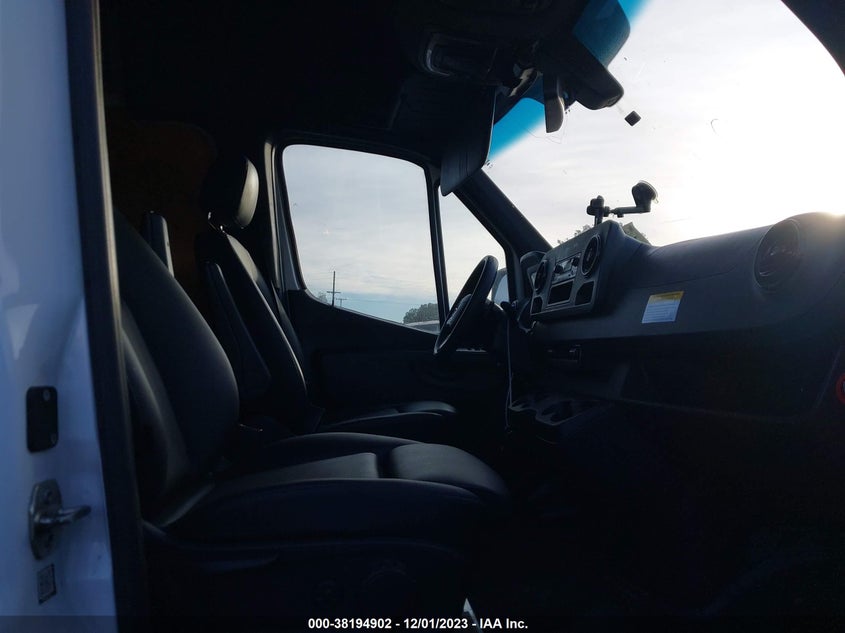 VIN W1W4ECHY7LP210383 2020 MERCEDES-BENZ SPRINTER 2500 HIGH ROOF V6