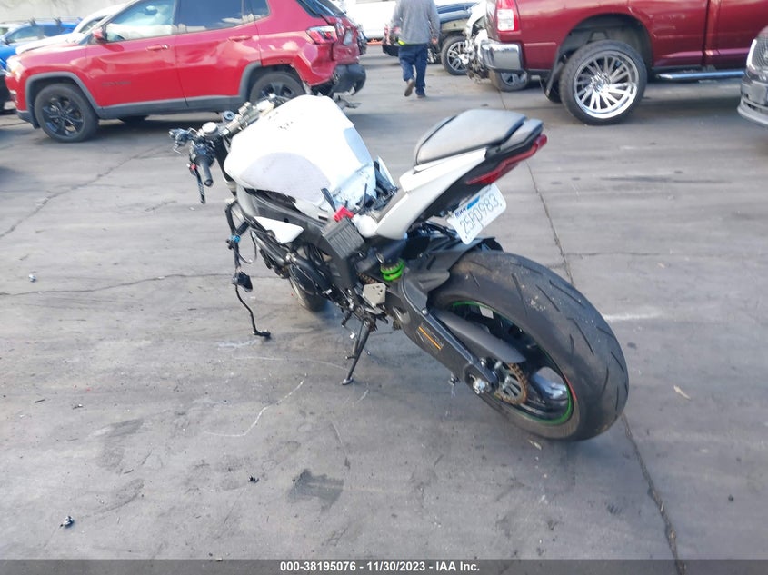 VIN JKBZXJH1XMA007520 2021 KAWASAKI ZX636 K