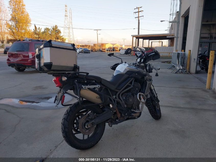 2018 TRIUMPH MOTORCYCLE TIGER 800 XRT SMTE04BF0JT870380