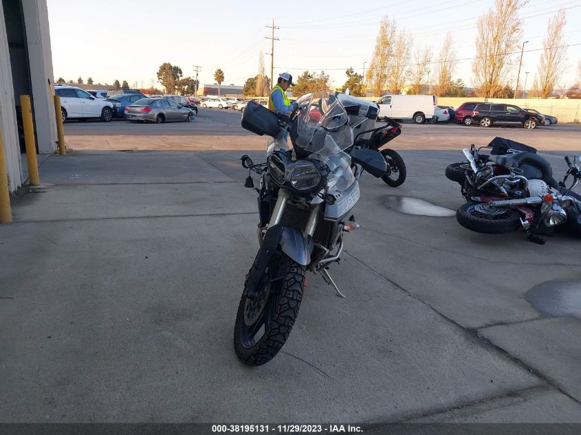 2018 TRIUMPH MOTORCYCLE TIGER 800 XRT SMTE04BF0JT870380