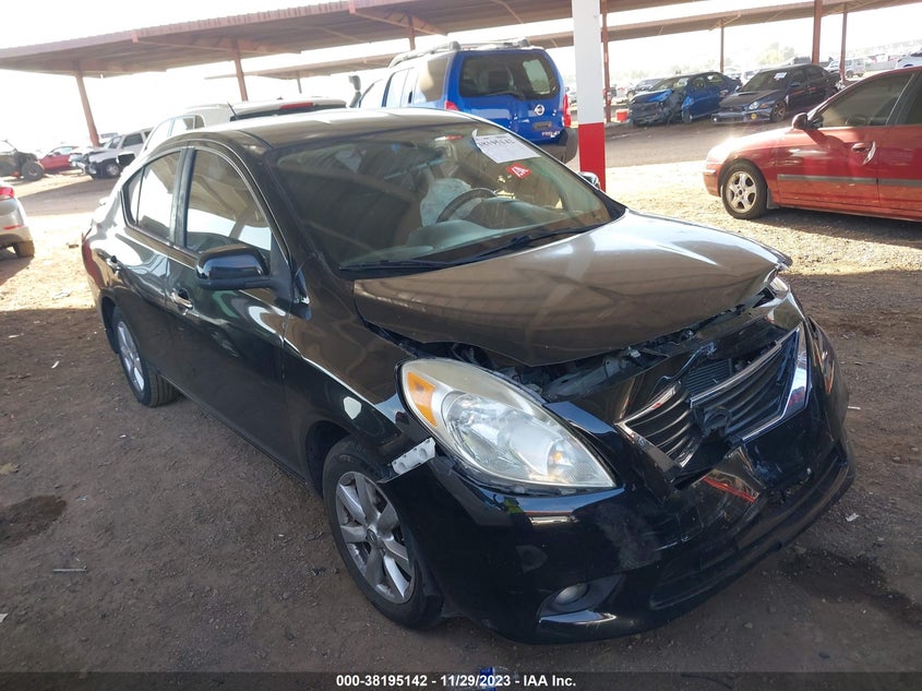 2013 NISSAN VERSA