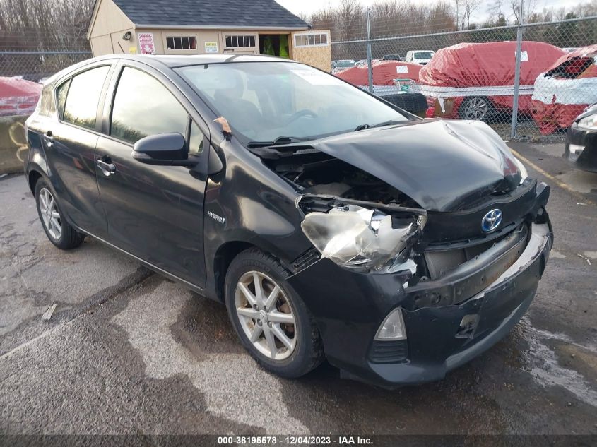 2013 TOYOTA PRIUS C THREE - JTDKDTB3XD1048577