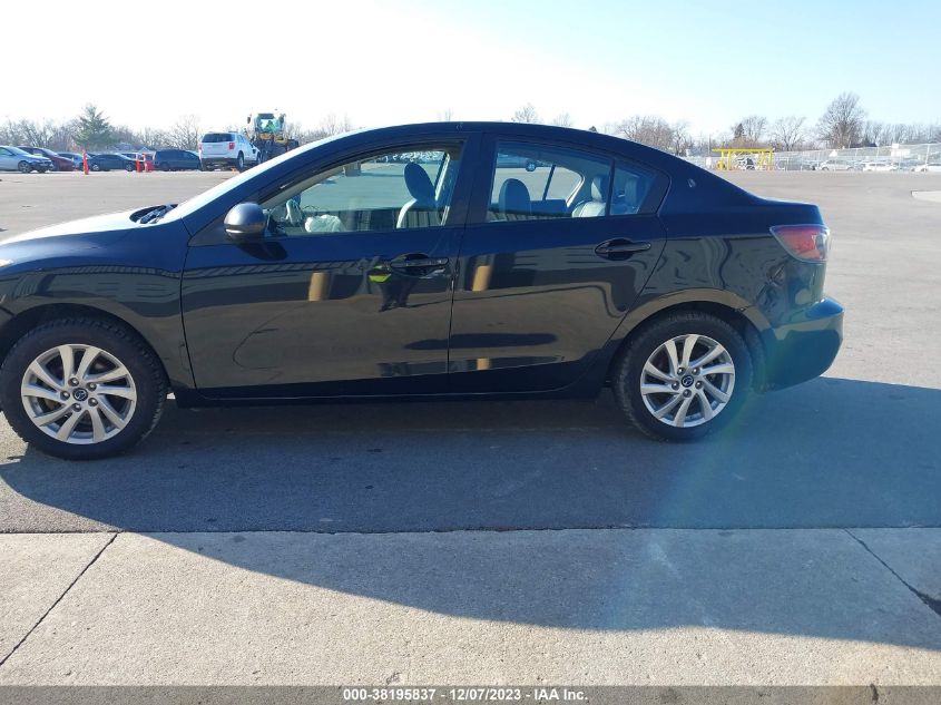 2013 MAZDA MAZDA3 I GRAND TOURING - JM1BL1W73D1770235