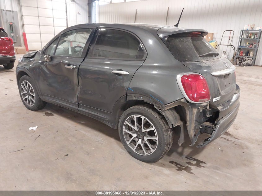 VIN ZFBCFYCB4HP576476 2017 FIAT 500X TREKKING