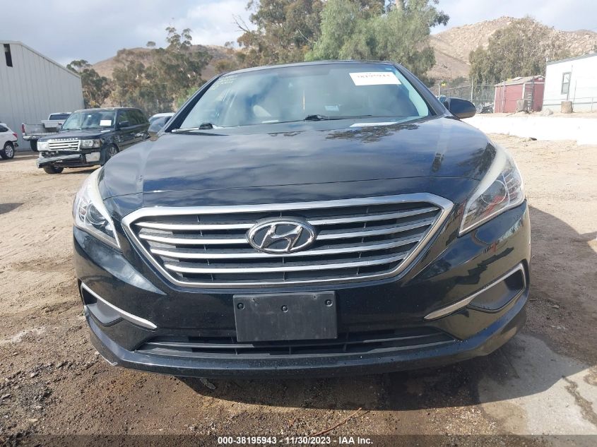 2017 HYUNDAI SONATA SE - 5NPE24AFXHH487622