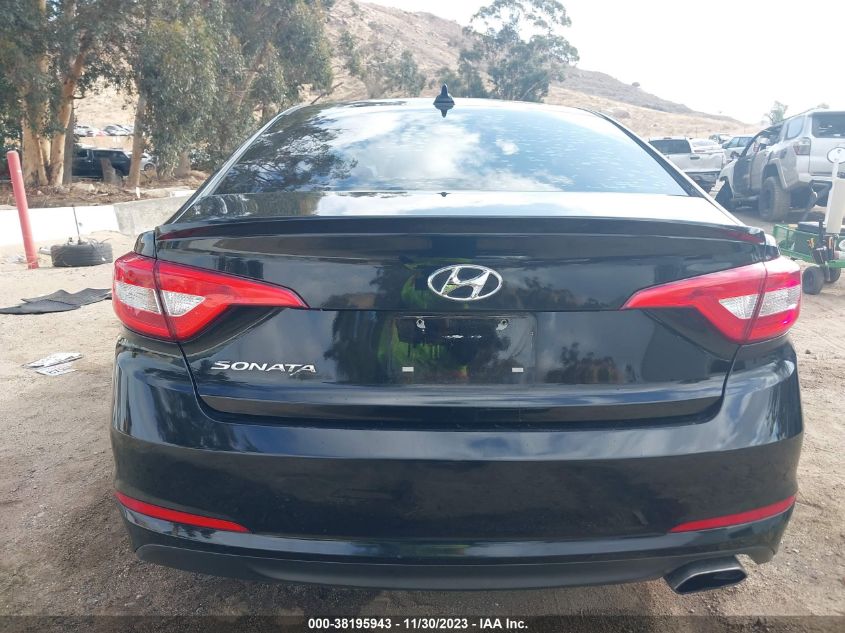 2017 HYUNDAI SONATA SE - 5NPE24AFXHH487622