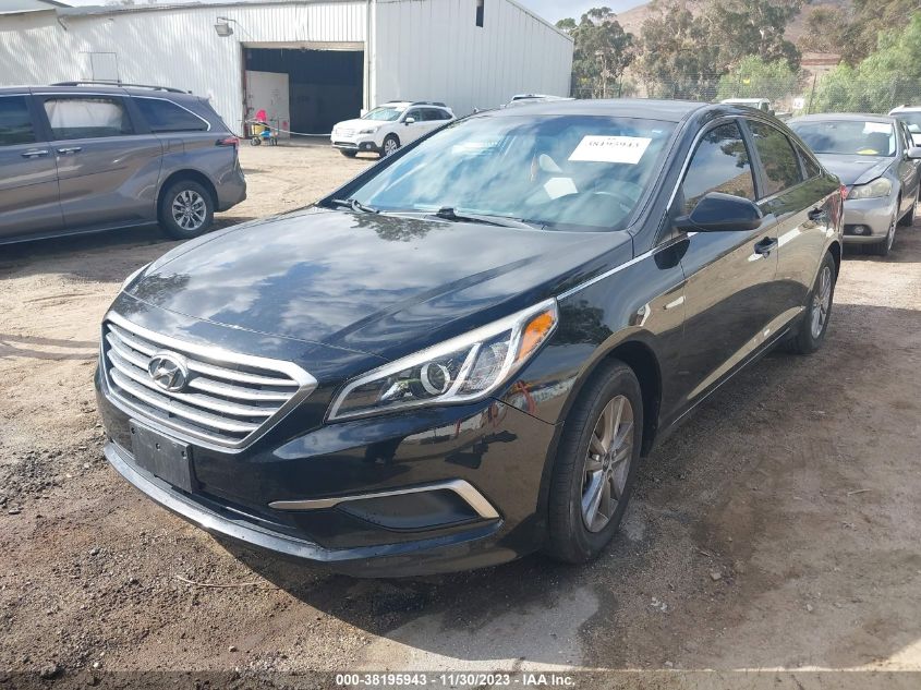 2017 HYUNDAI SONATA SE - 5NPE24AFXHH487622