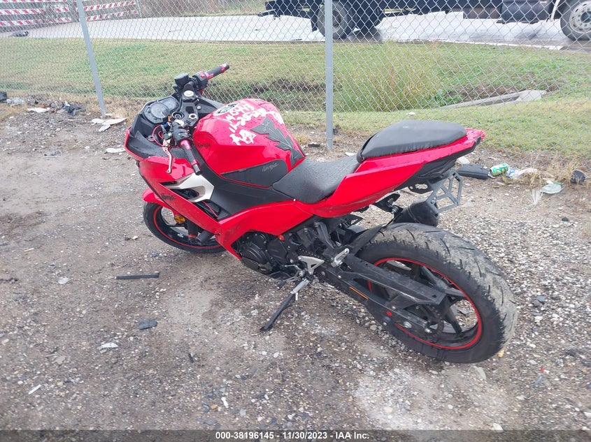VIN JKAEXKH11MDAB4877 2021 KAWASAKI EX400