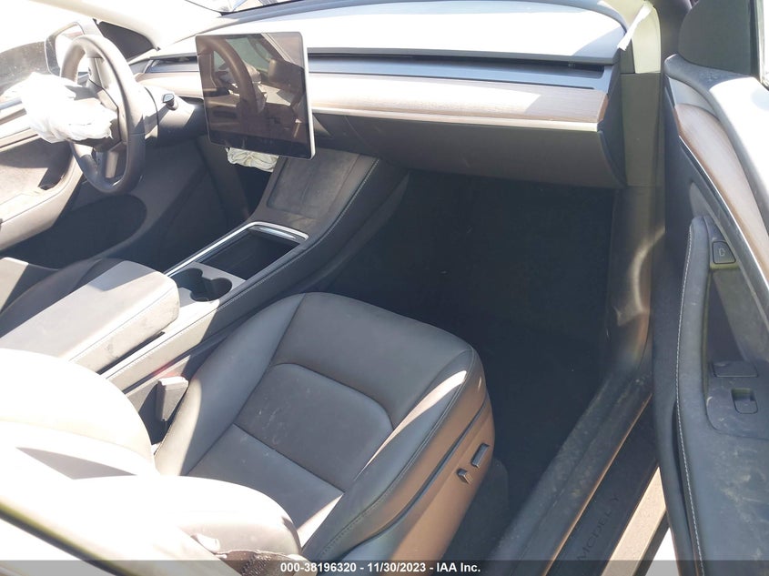 VIN 7SAYGDEE4PA126657 2023 TESLA MODEL Y