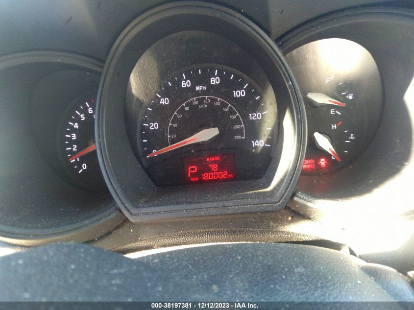 2014 KIA RIO LX - KNADM5A34E6401130
