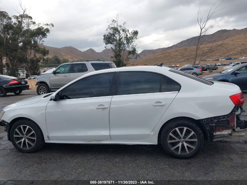 2017 VOLKSWAGEN JETTA 1.4T SE - 3VWDB7AJ3HM231721