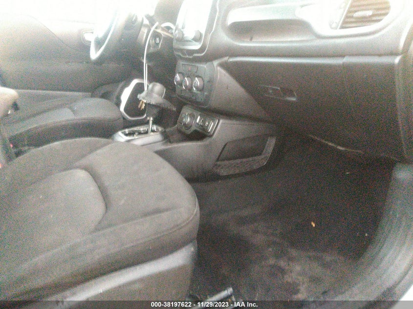 VIN ZACCJBAB9JPH79304 2018 JEEP RENEGADE SPORT 4X4
