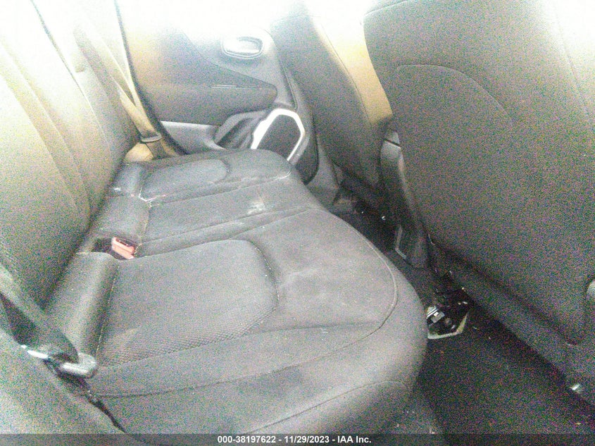 VIN ZACCJBAB9JPH79304 2018 JEEP RENEGADE SPORT 4X4