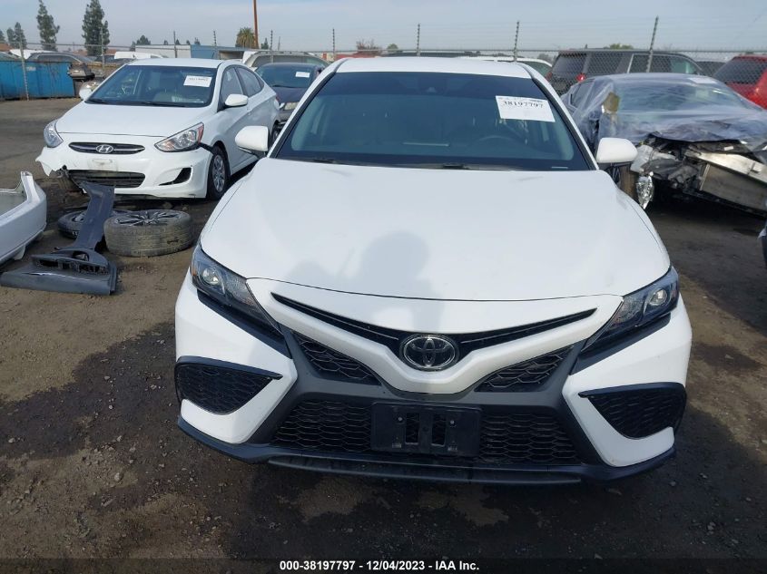 2022 TOYOTA CAMRY SE - 4T1G11AK1NU037779