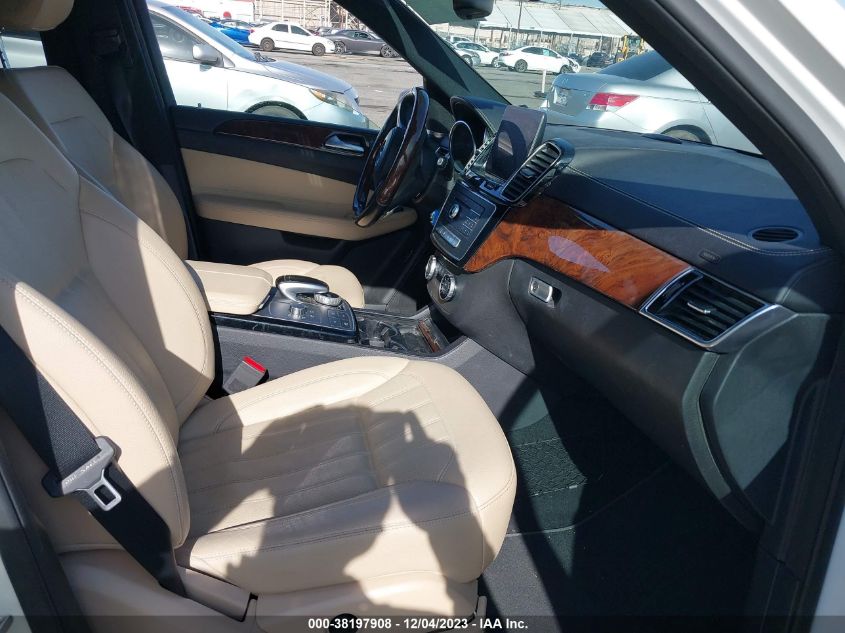 2018 MERCEDES-BENZ GLS 450 4JGDF6EE4JB141503