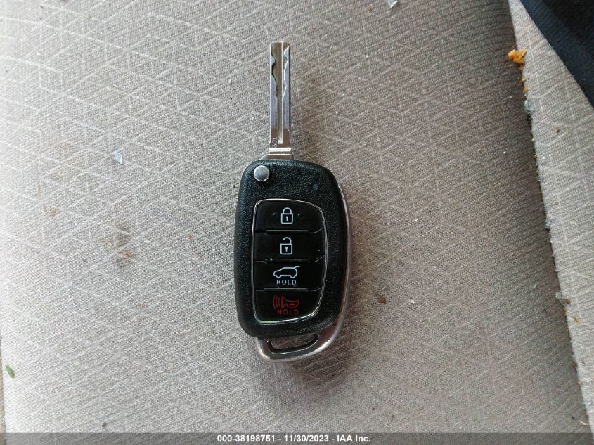 2016 HYUNDAI TUCSON SE - KM8J23A48GU197175