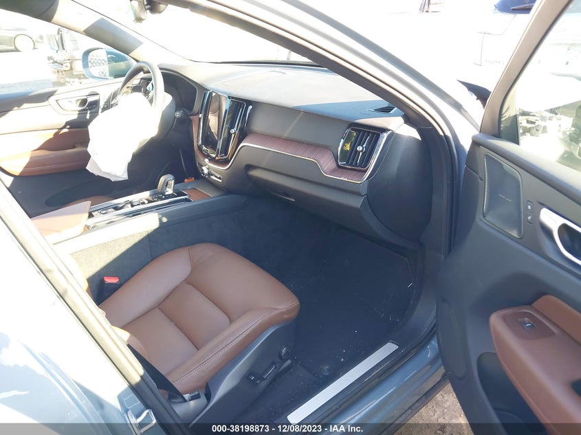 VIN YV4L12RN2P1273561 2023 VOLVO XC60 PLUS