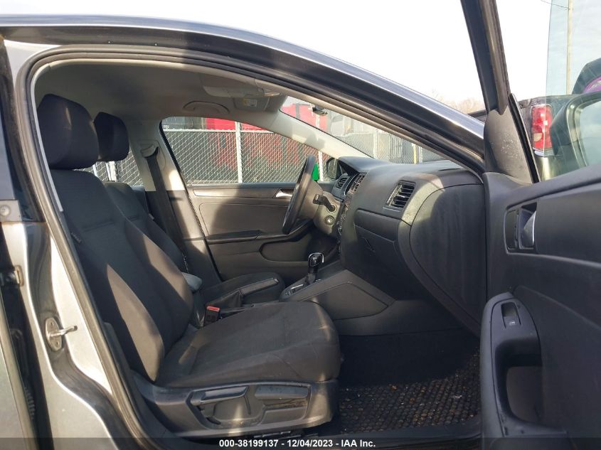 2015 VOLKSWAGEN JETTA 2.0L S - 3VW2K7AJ7FM317764