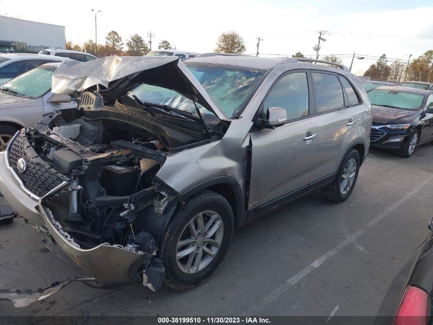 2015 KIA SORENTO LX - 5XYKTCA65FG638638