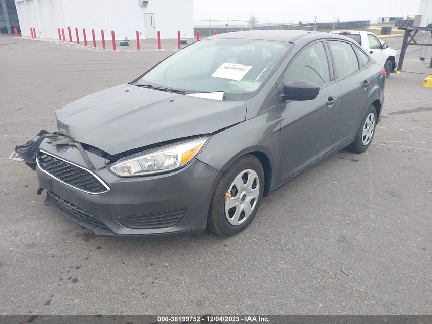 VIN 1FADP3E22JL230458 2018 FORD FOCUS S