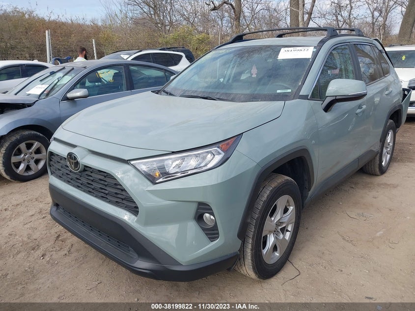 VIN 2T3P1RFV9MW243732 2021 TOYOTA RAV4 XLE
