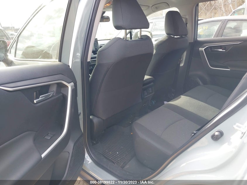 VIN 2T3P1RFV9MW243732 2021 TOYOTA RAV4 XLE