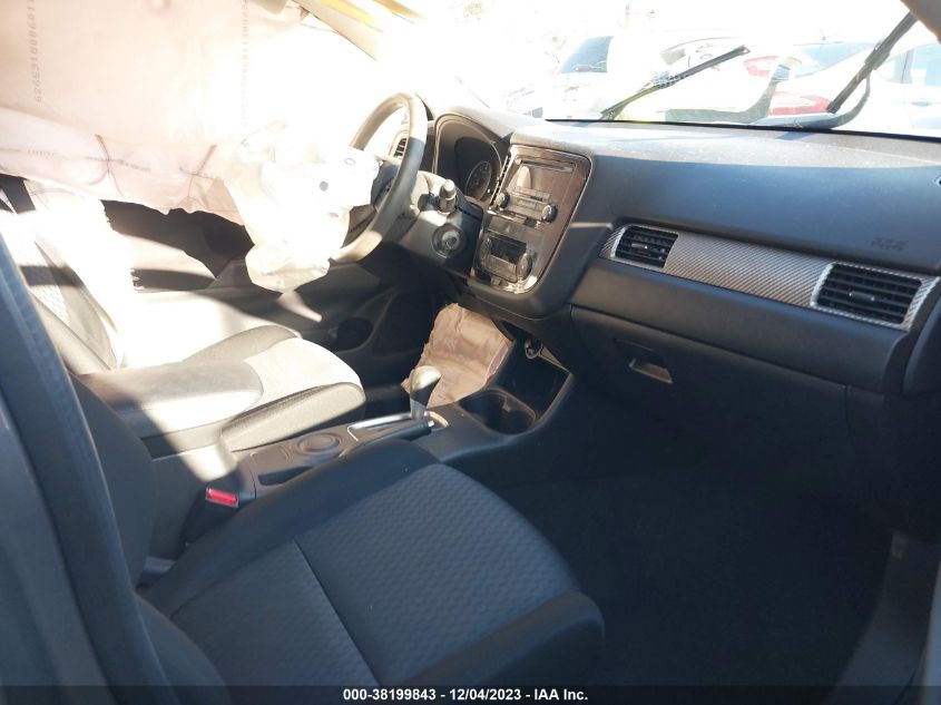 2014 MITSUBISHI OUTLANDER ES - JA4AD2A35EZ009996