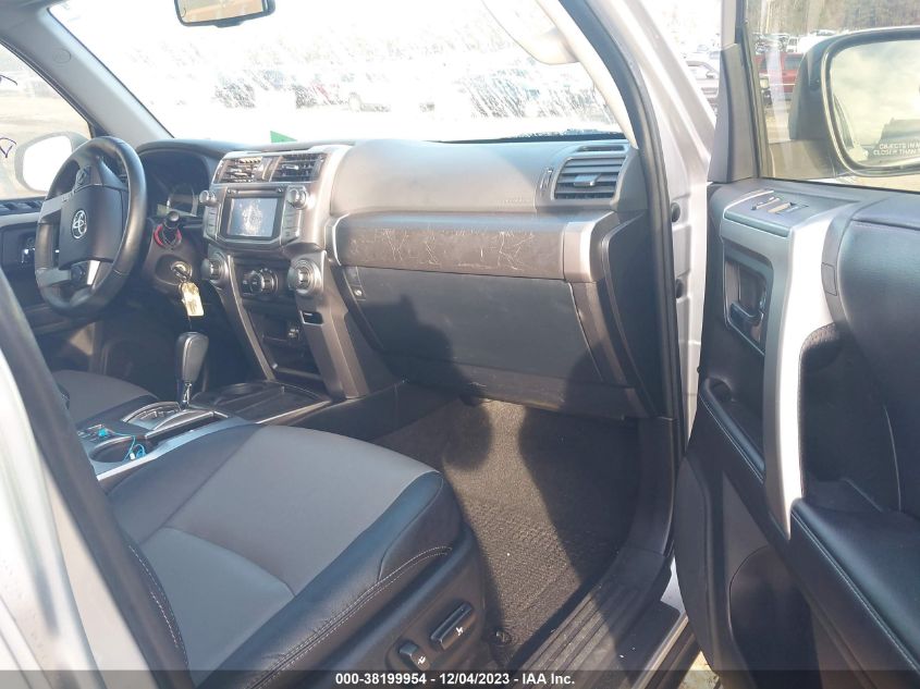 2018 TOYOTA 4RUNNER SR5 PREMIUM - JTEZU5JR1J5178280