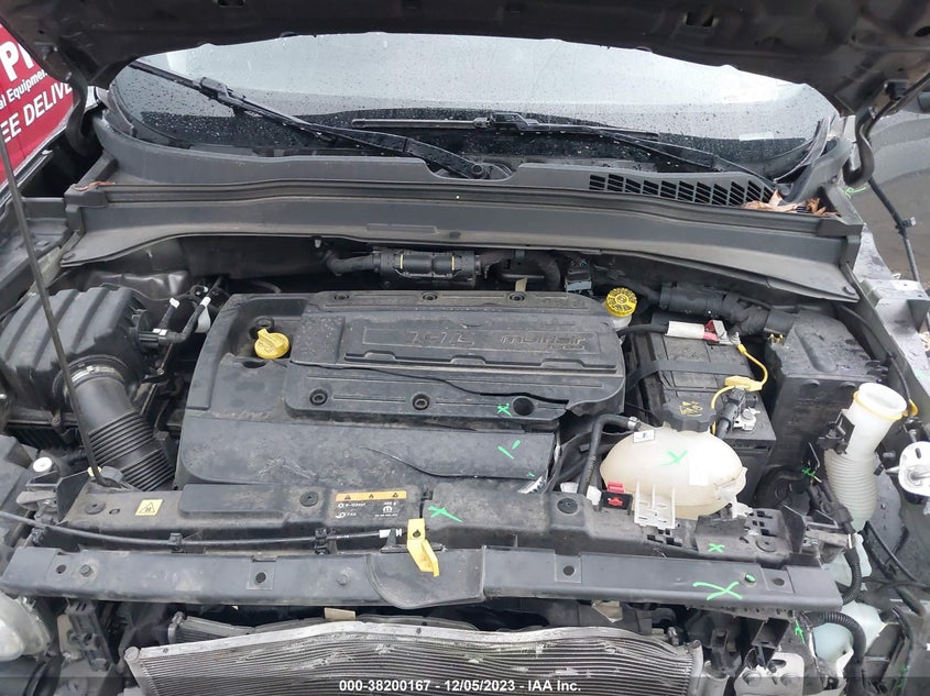 VIN ZACCJABHXJPH23966 2018 JEEP RENEGADE LATITUDE