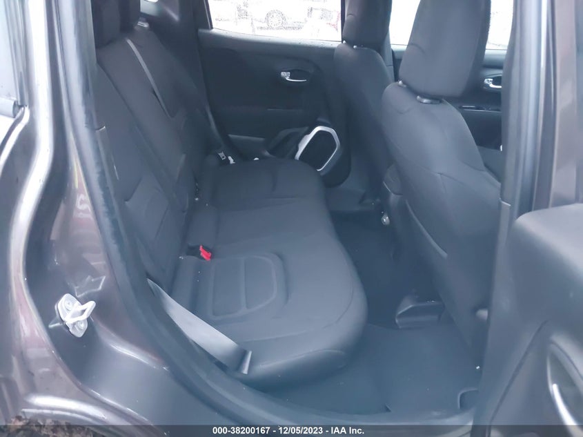 VIN ZACCJABHXJPH23966 2018 JEEP RENEGADE LATITUDE
