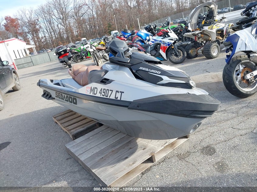 2019 SEADOO GTX-300 LIMITED