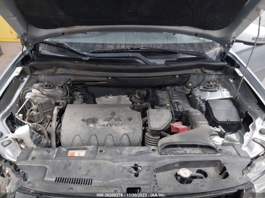 2015 MITSUBISHI OUTLANDER SE - JA4AZ3A30FZ010630