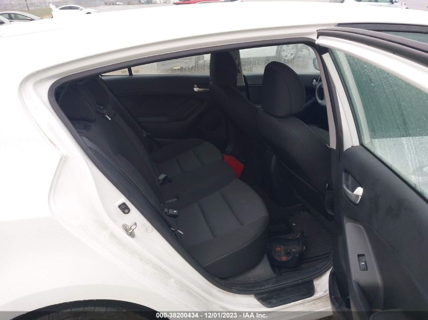 2018 KIA FORTE LX - KNAFK5A81J5774068