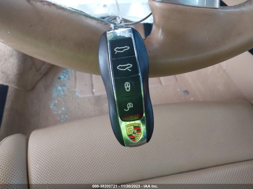 2014 PORSCHE BOXSTER WP0CA2A84ES121023