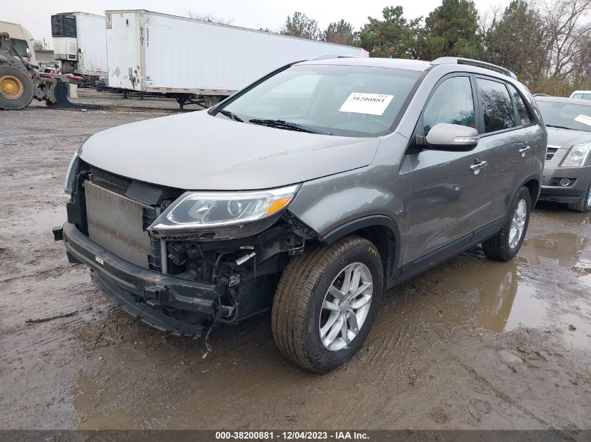 2015 KIA SORENTO LX - 5XYKT4A60FG586972