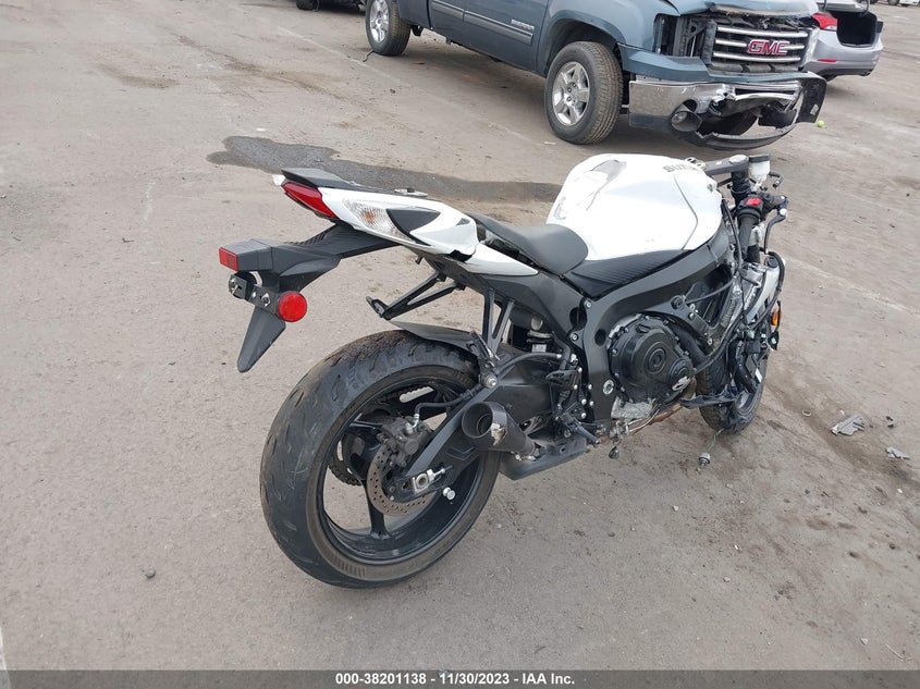VIN JS1GN7FAXP7100045 2023 SUZUKI GSX-R600