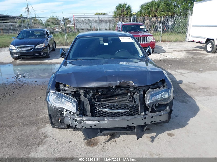 VIN 2C3CCAAG8KH590277 2019 CHRYSLER 300 TOURING