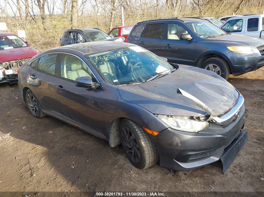 VIN 19XFC2F73JE027574 2018 HONDA CIVIC EX