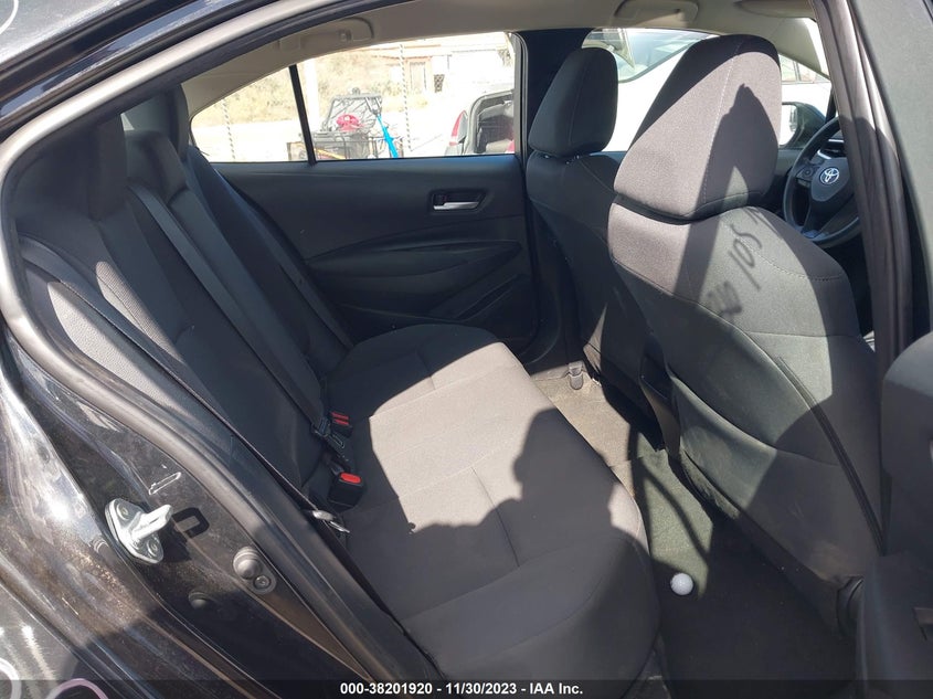 VIN 5YFEPMAE2MP255831 2021 TOYOTA COROLLA LE