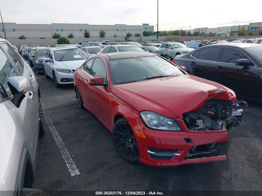 2014 MERCEDES-BENZ C 250 - WDDGJ4HB9EG322777