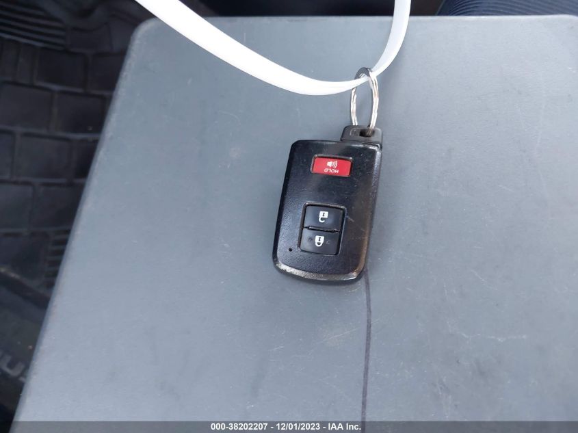 2015 TOYOTA PRIUS C - JTDKDTB39F1096171