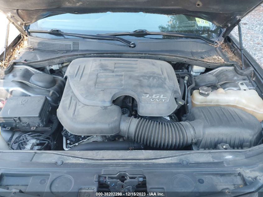 2015 CHRYSLER 300C - 2C3CCAEG3FH893578