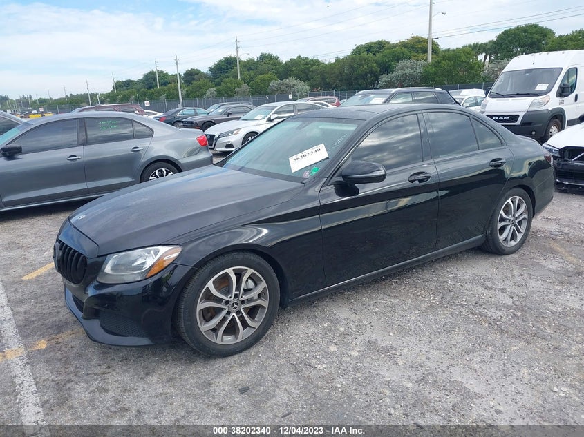 VIN WDDWF4KB2JR335844 2018 MERCEDES-BENZ C 300 4MATIC