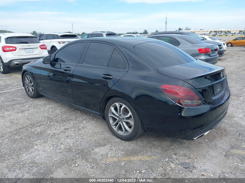 VIN WDDWF4KB2JR335844 2018 MERCEDES-BENZ C 300 4MATIC