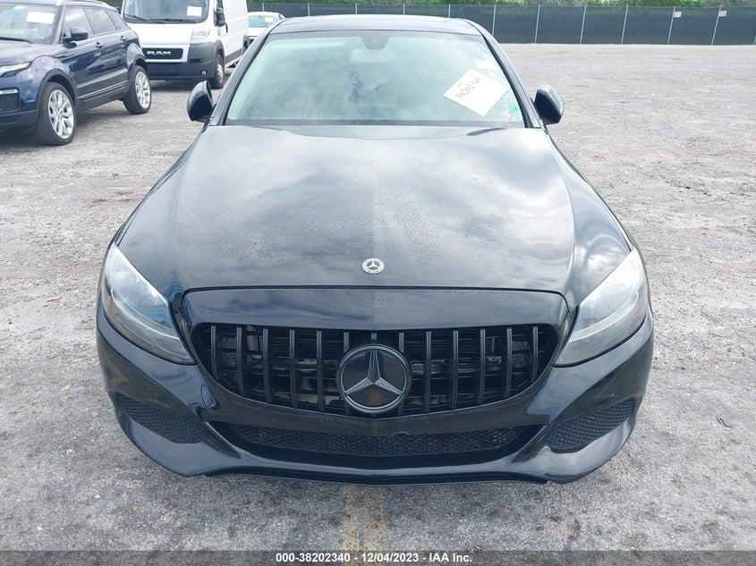 VIN WDDWF4KB2JR335844 2018 MERCEDES-BENZ C 300 4MATIC