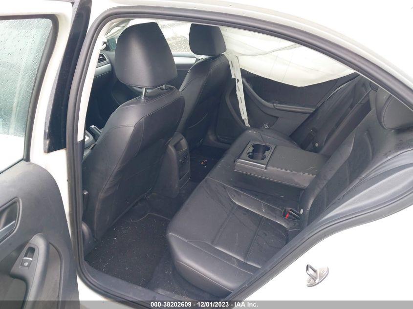 2014 VOLKSWAGEN JETTA - 3VWD07A16EM403869