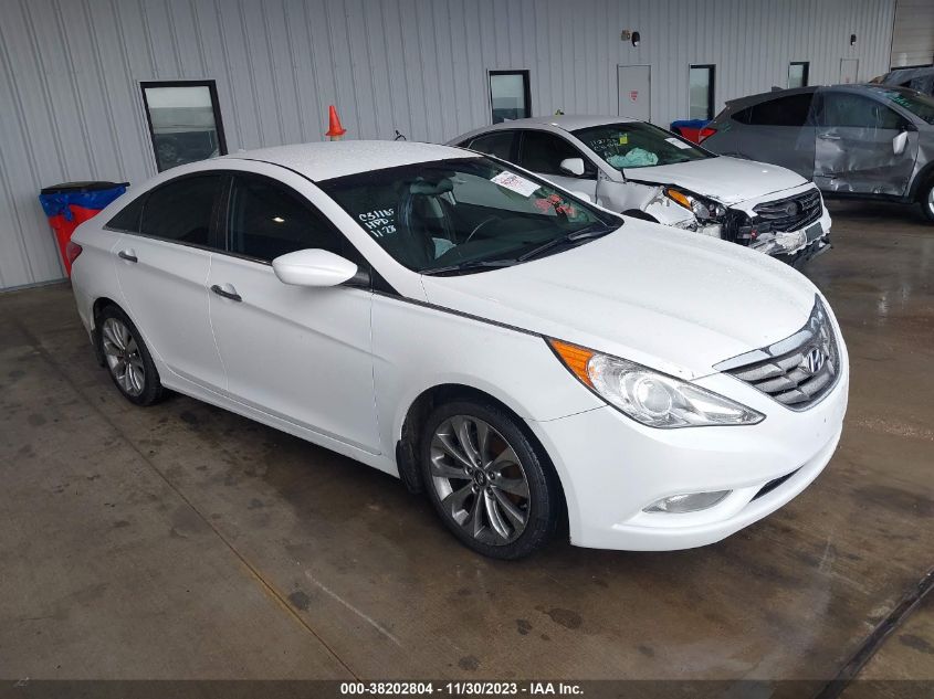 2013 HYUNDAI SONATA SE - 5NPEC4AC5DH519437